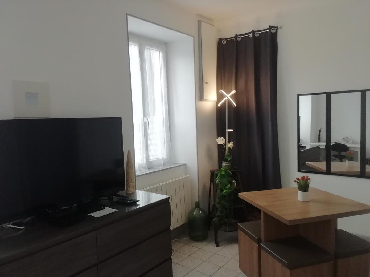 شقة Pegase Meuble 3*** Fourchambault المظهر الخارجي الصورة