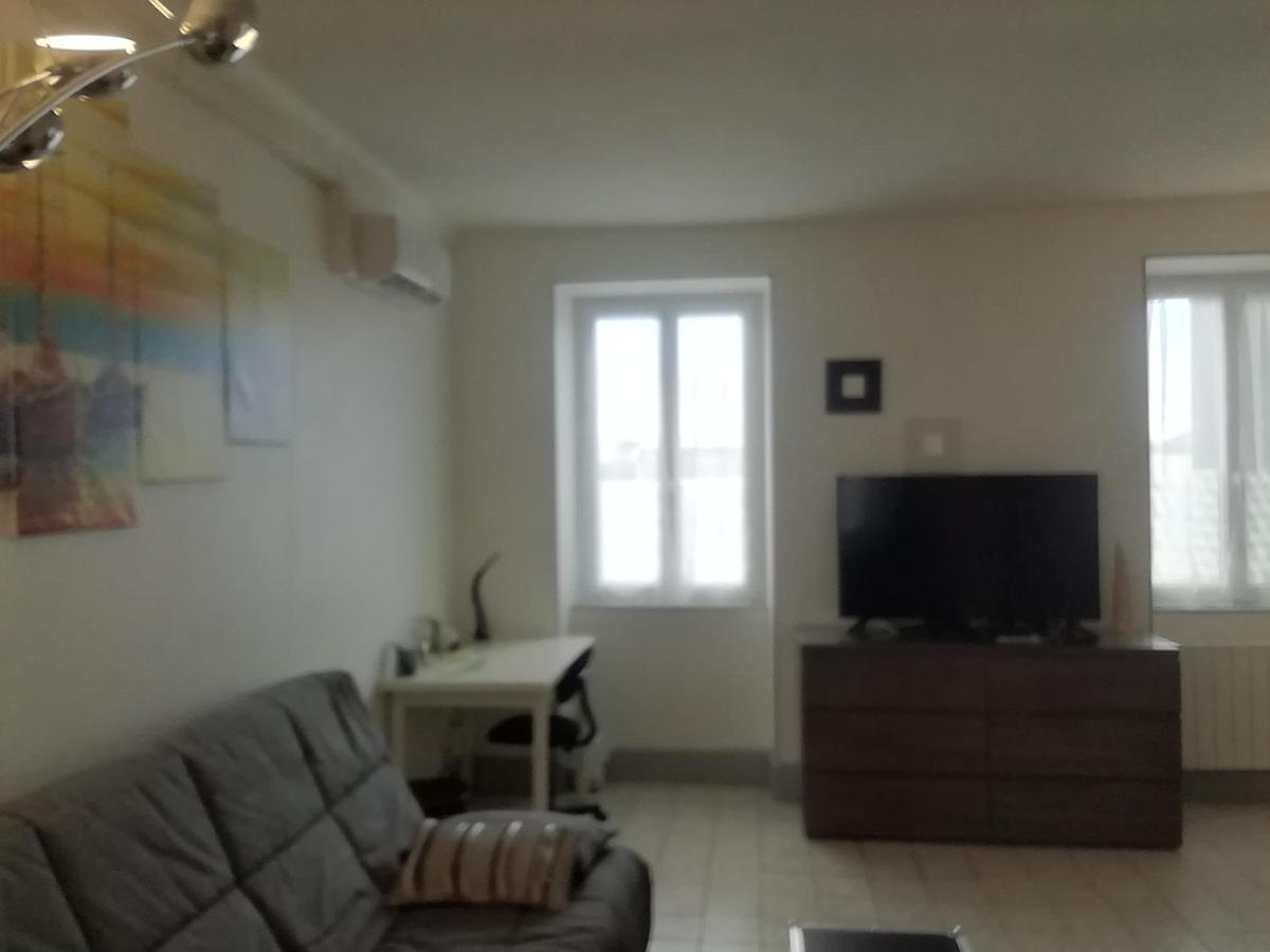 شقة Pegase Meuble 3*** Fourchambault المظهر الخارجي الصورة
